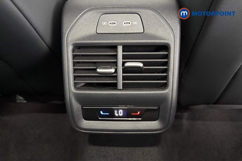 Volkswagen Passat Life Automatic Petrol Plug-In Hybrid Estate - Stock Number (1647521) - 30th supplementary image