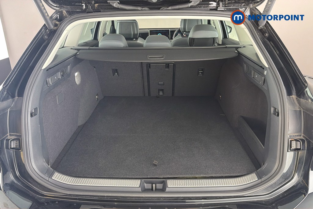 Volkswagen Passat Life Automatic Petrol Plug-In Hybrid Estate - Stock Number (1647521) - 33rd supplementary image