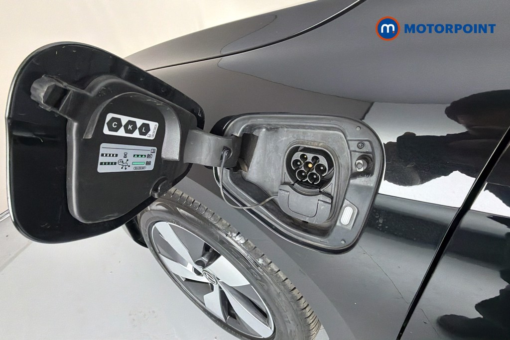Volkswagen Passat Life Automatic Petrol Plug-In Hybrid Estate - Stock Number (1647521) - 41st supplementary image