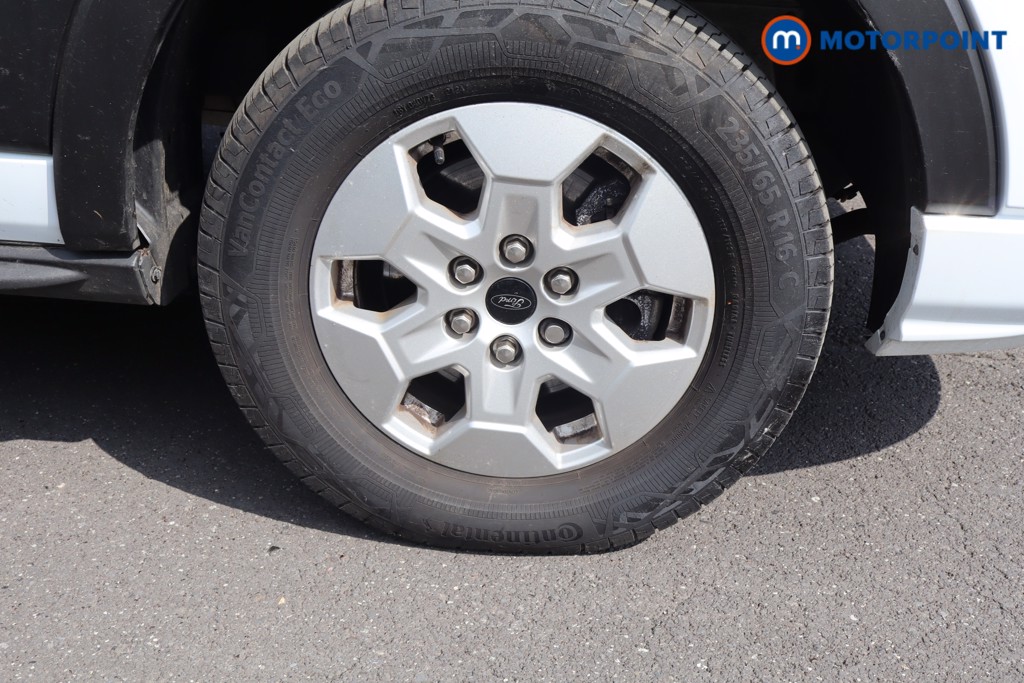 Ford Transit Limited Automatic Diesel Medium Roof Van - Stock Number (1611448) - Passenger side front corner