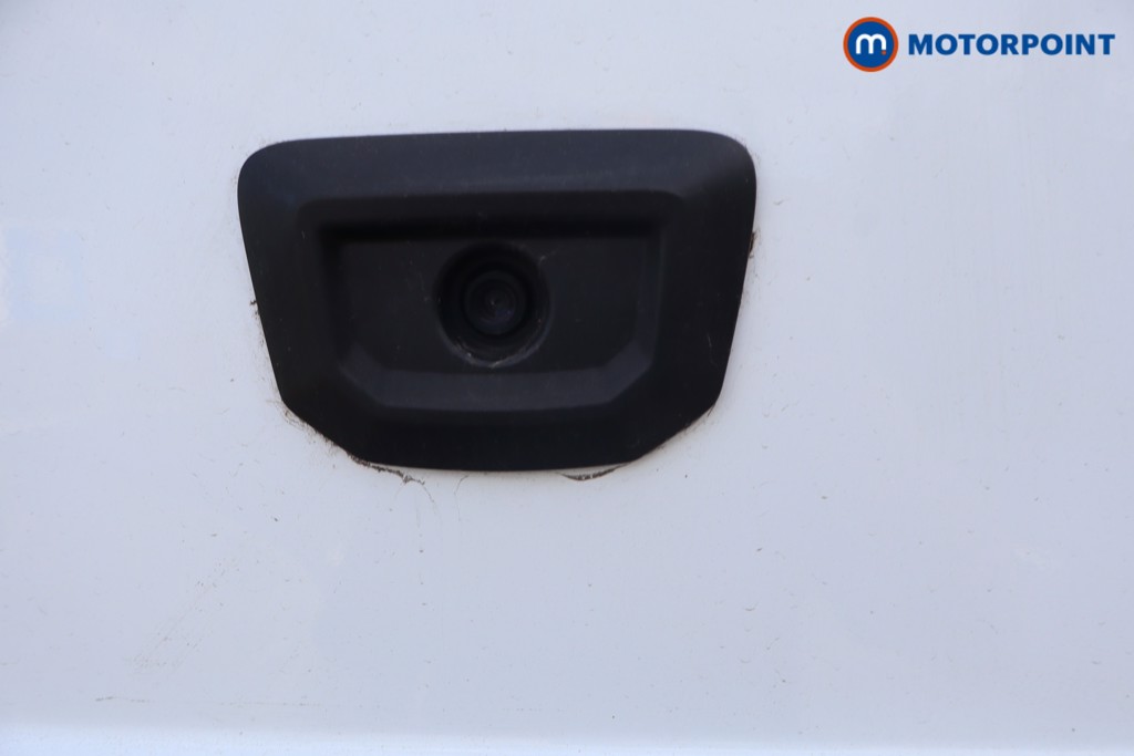 Ford Transit Limited Automatic Diesel Medium Roof Van - Stock Number (1611448) - 4th supplementary image