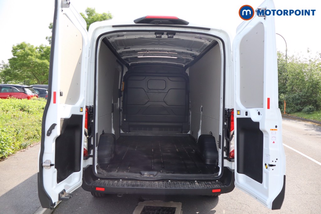 Ford Transit Limited Automatic Diesel Medium Roof Van - Stock Number (1611448) - 10th supplementary image