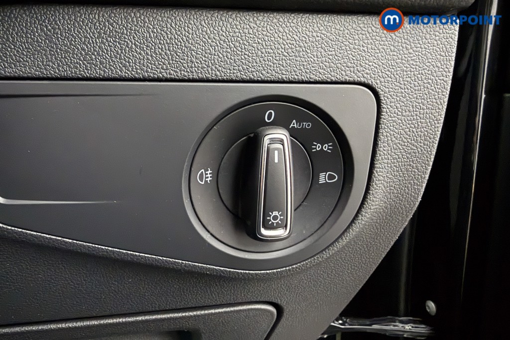 Volkswagen Tiguan Allspace Life Automatic Petrol SUV - Stock Number (1623479) - 5th supplementary image