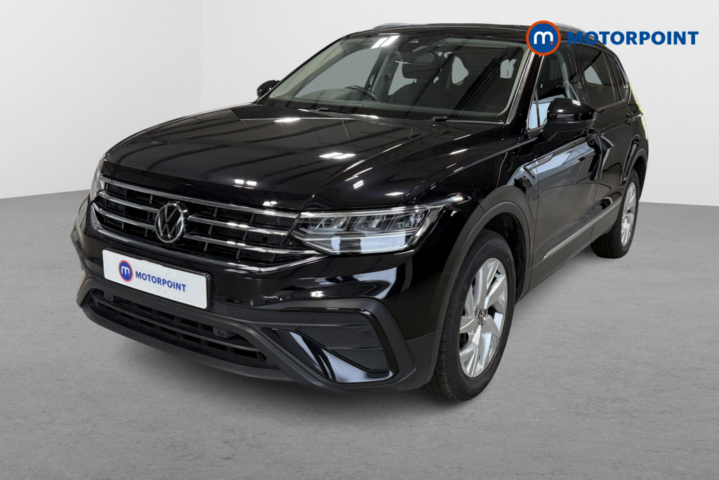 Volkswagen Tiguan Allspace Life Automatic Petrol SUV - Stock Number (1623479) - Passenger side front corner