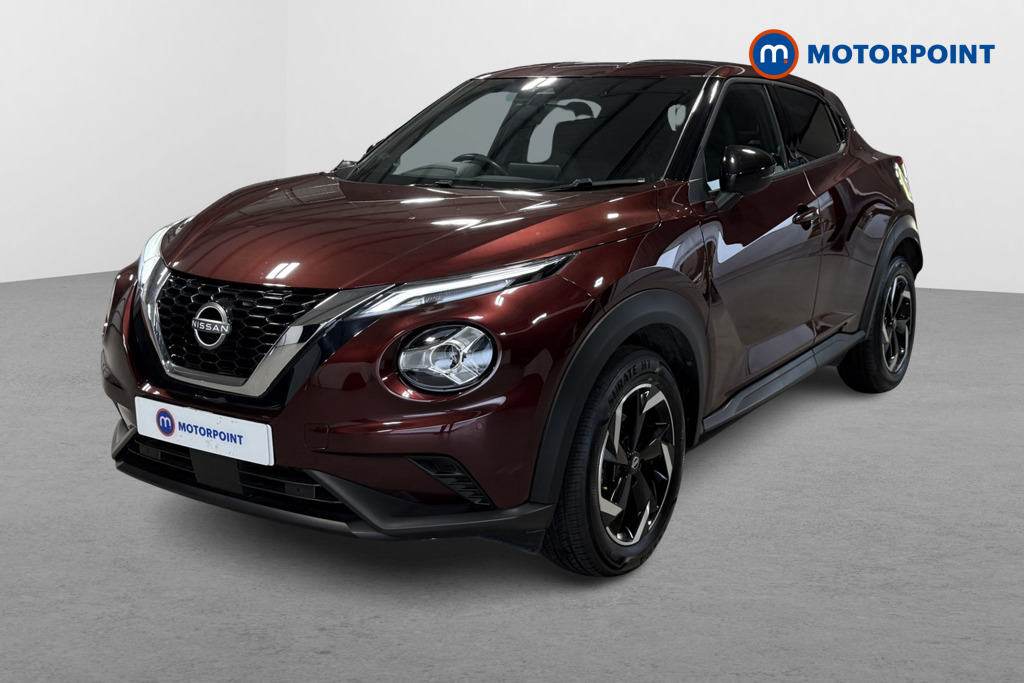 Nissan Juke N-Connecta Automatic Petrol SUV - Stock Number (1629023) - Passenger side front corner