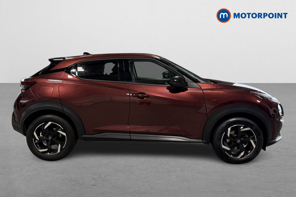 Nissan Juke N-Connecta Automatic Petrol SUV - Stock Number (1629023) - Drivers side
