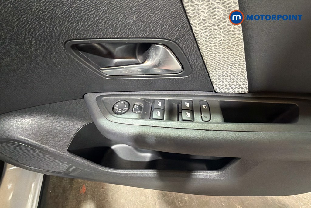 Citroen C4 X E-Series Automatic Electric Saloon - Stock Number (1635913) - 20th supplementary image