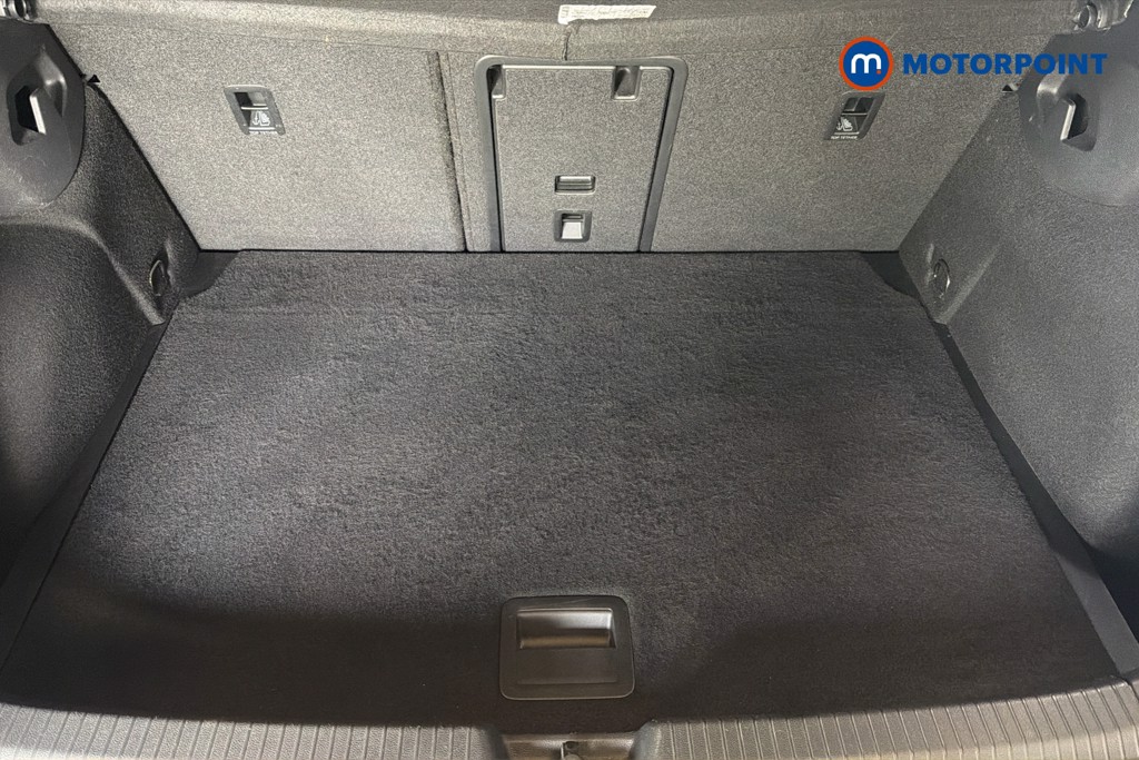 Volkswagen Golf R-Line Automatic Petrol Hatchback - Stock Number (1636452) - 33rd supplementary image