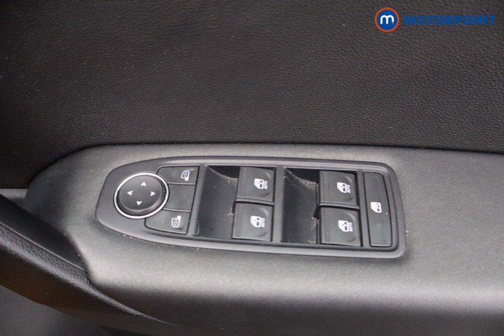 Renault Captur Iconic Edition Automatic Petrol-Electric Hybrid SUV - Stock Number (1640077) - 9th supplementary image