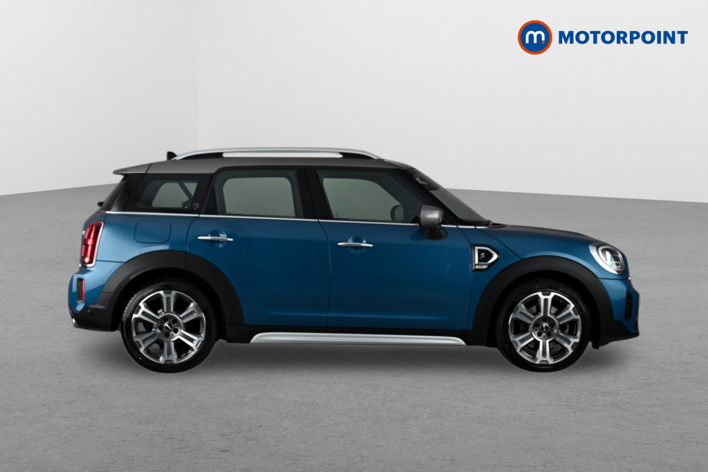 Mini Countryman Cooper S Exclusive Manual Petrol SUV - Stock Number (1640527) - Drivers side rear corner