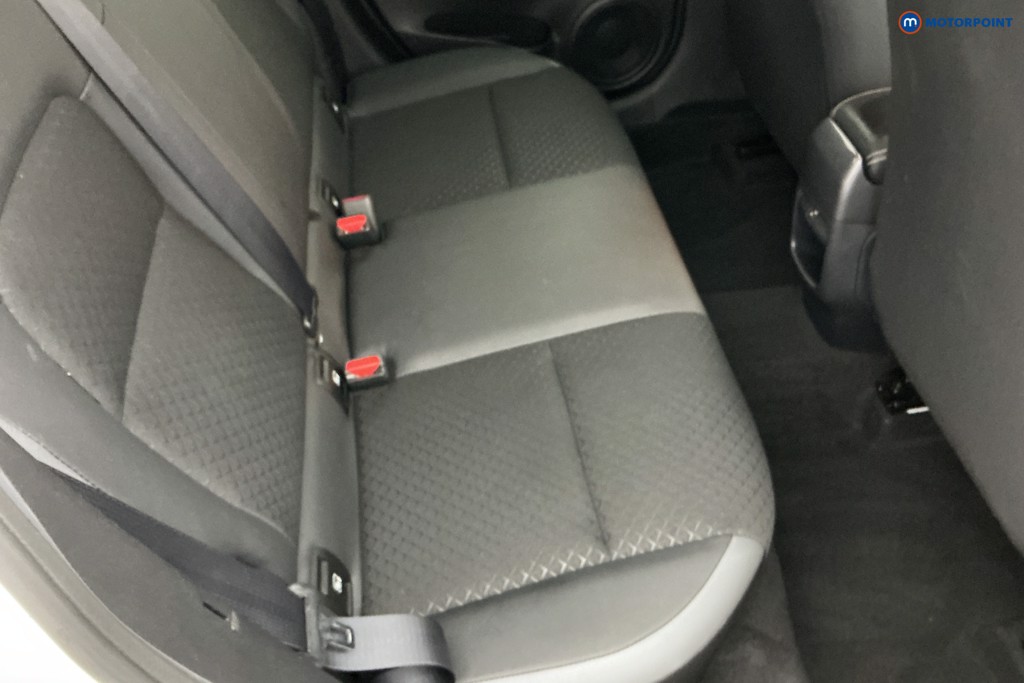 Nissan Juke N-Connecta Automatic Petrol SUV - Stock Number (1640712) - 4th supplementary image