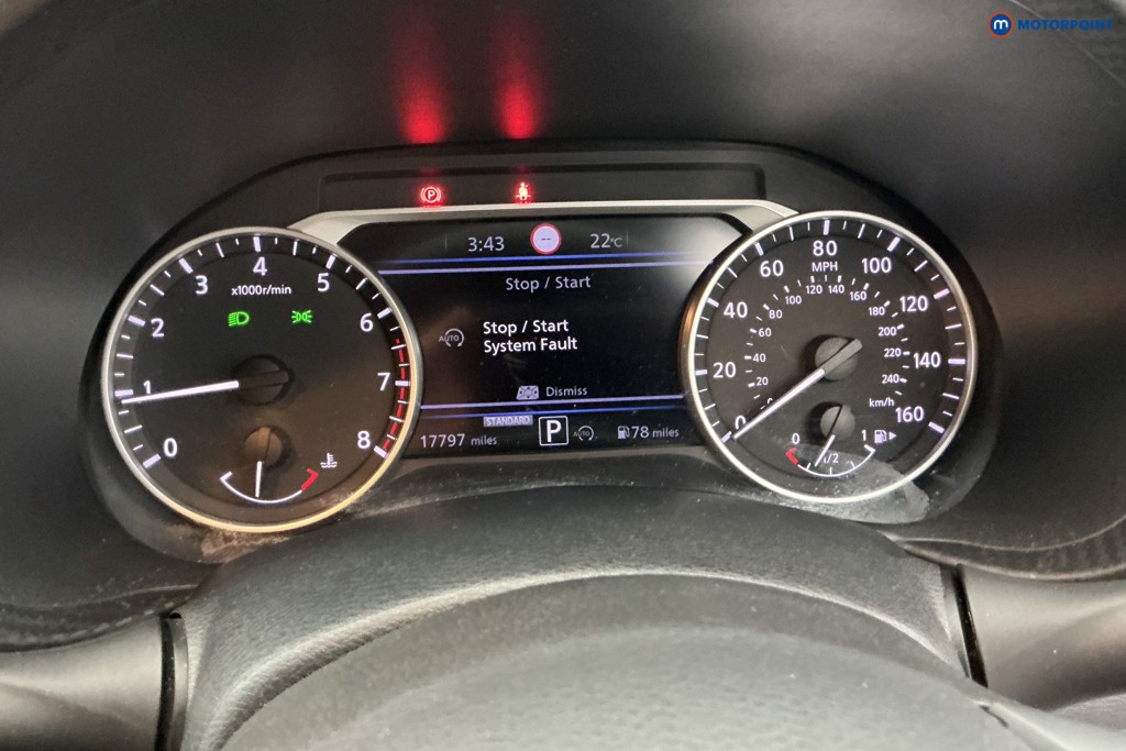Nissan Juke N-Connecta Automatic Petrol SUV - Stock Number (1640712) - 7th supplementary image