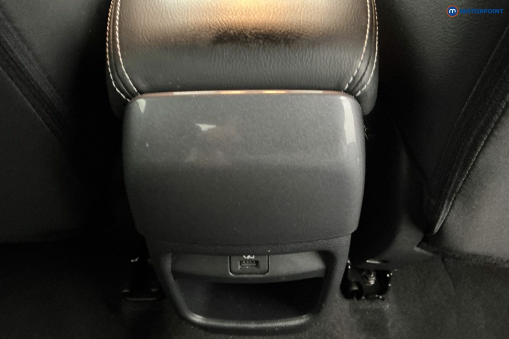 Nissan Juke N-Connecta Automatic Petrol SUV - Stock Number (1640712) - 10th supplementary image