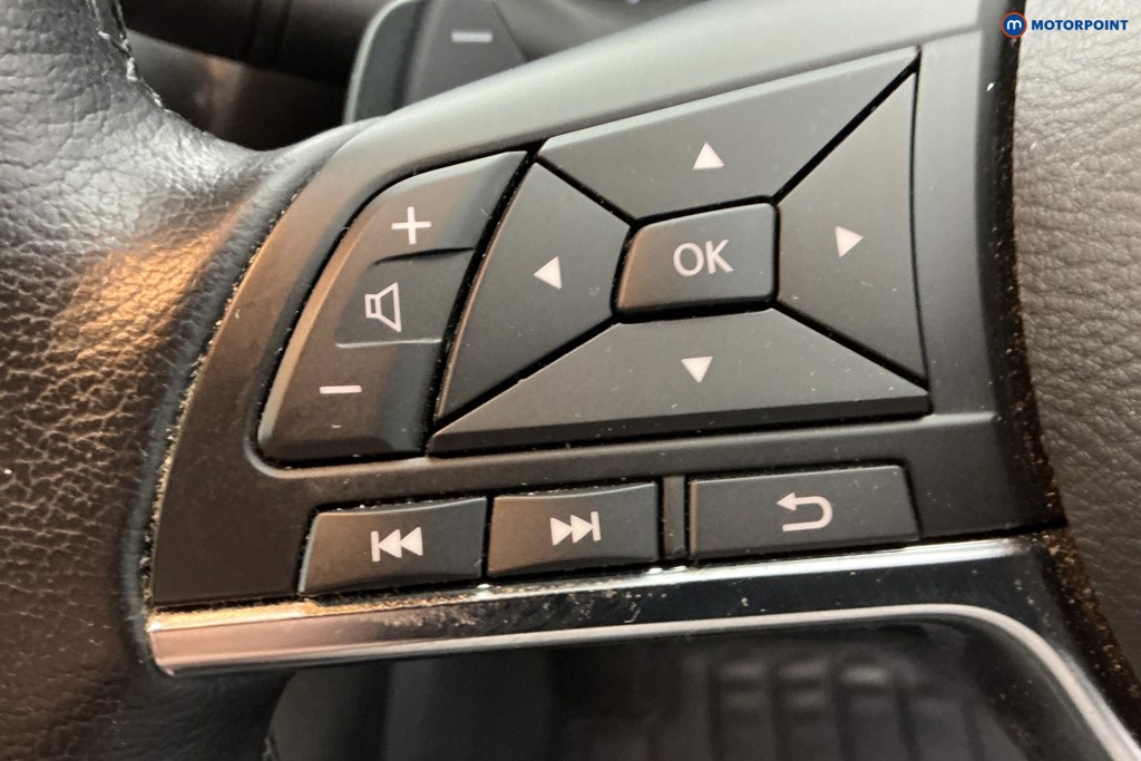 Nissan Juke N-Connecta Automatic Petrol SUV - Stock Number (1640712) - 20th supplementary image