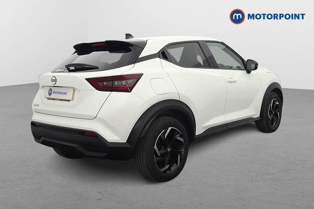 Nissan Juke N-Connecta Automatic Petrol SUV - Stock Number (1640712) - Drivers side rear corner