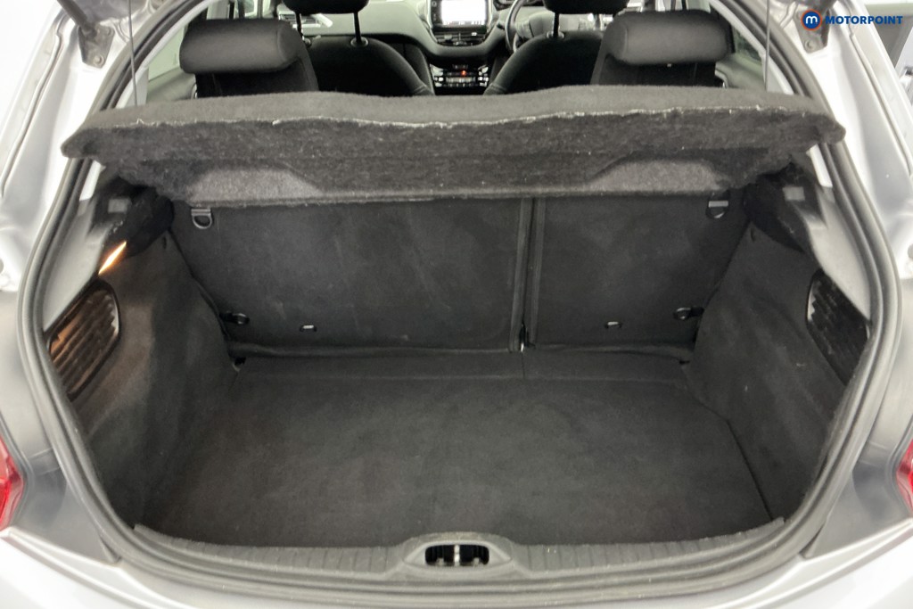 Peugeot 208 Tech Edition Manual Petrol Hatchback - Stock Number (1641092) - 3rd supplementary image