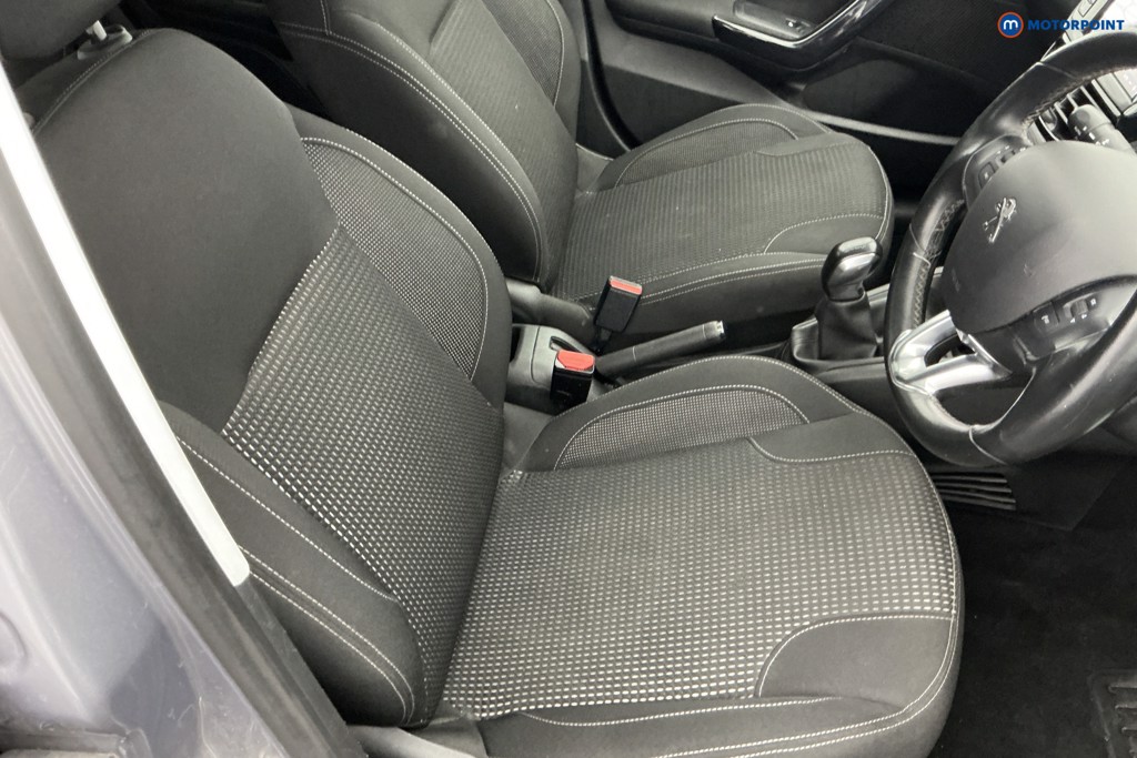 Peugeot 208 Tech Edition Manual Petrol Hatchback - Stock Number (1641092) - 5th supplementary image