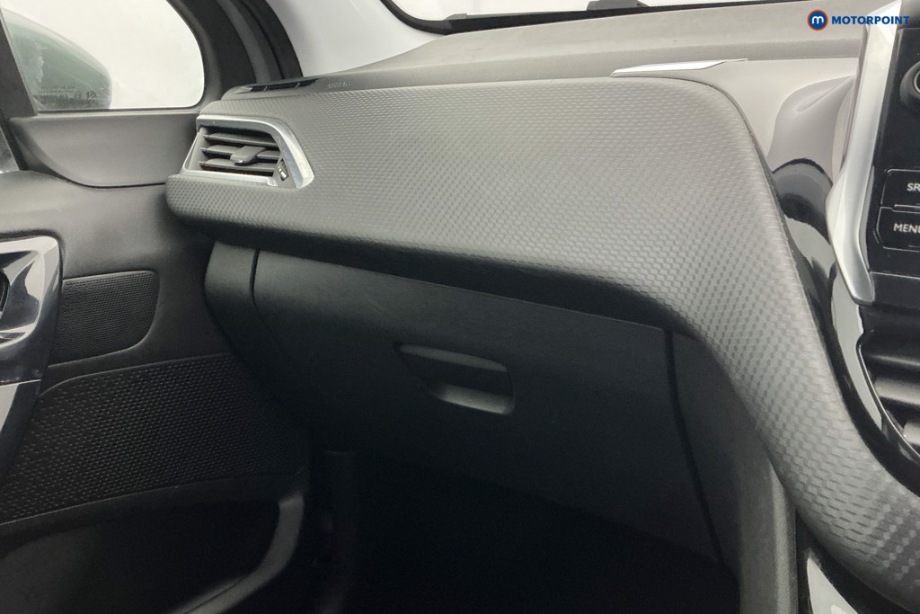 Peugeot 208 Tech Edition Manual Petrol Hatchback - Stock Number (1641092) - 18th supplementary image