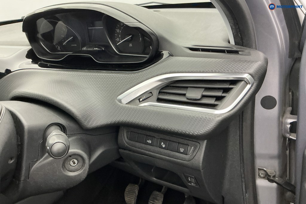 Peugeot 208 Tech Edition Manual Petrol Hatchback - Stock Number (1641092) - 22nd supplementary image