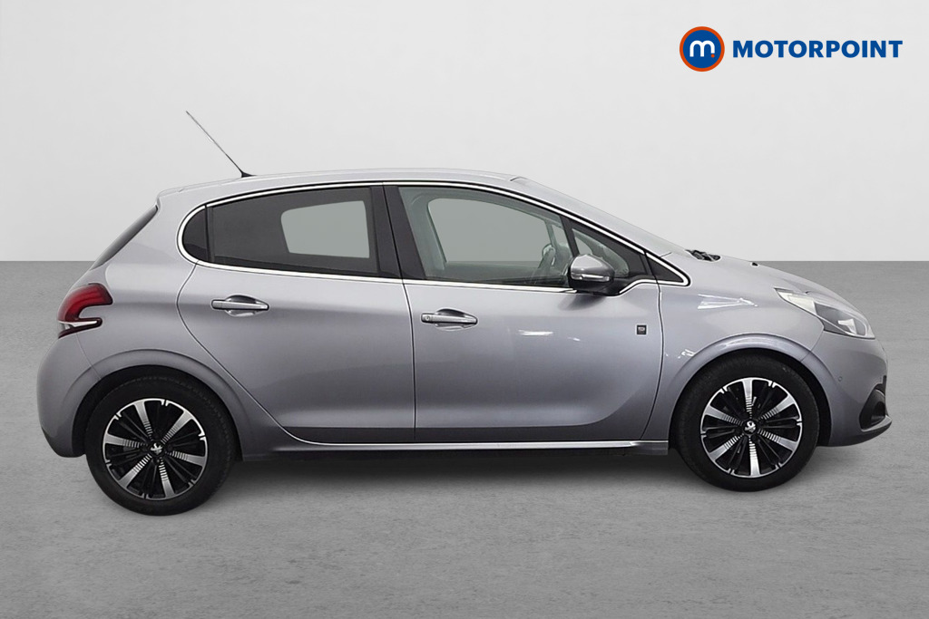 Peugeot 208 Tech Edition Manual Petrol Hatchback - Stock Number (1641092) - Drivers side