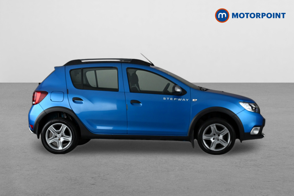 Dacia Sandero Stepway Laureate Manual Petrol Hatchback - Stock Number (1641867) - Drivers side