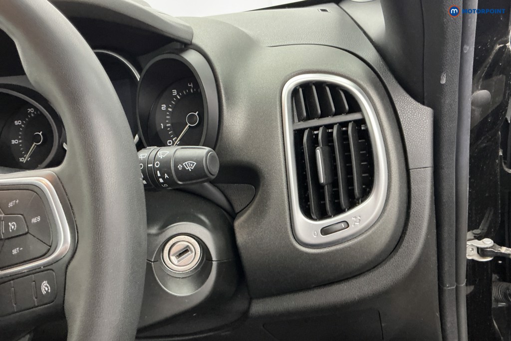 Fiat 500L Cross Manual Petrol Hatchback - Stock Number (1642263) - 21st supplementary image