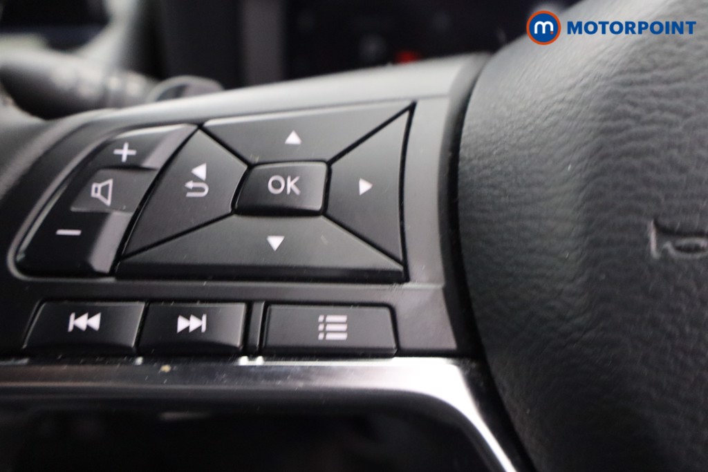 Nissan Juke N-Connecta Automatic Petrol SUV - Stock Number (1642407) - 17th supplementary image