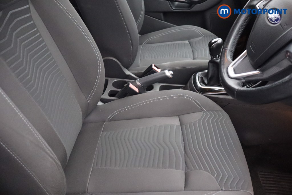 Ford Fiesta Zetec Manual Petrol Hatchback - Stock Number (1642854) - 10th supplementary image