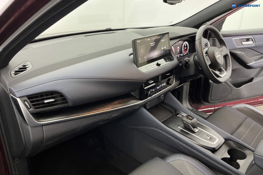 Nissan Qashqai Tekna Automatic Petrol SUV - Stock Number (1643041) - 9th supplementary image