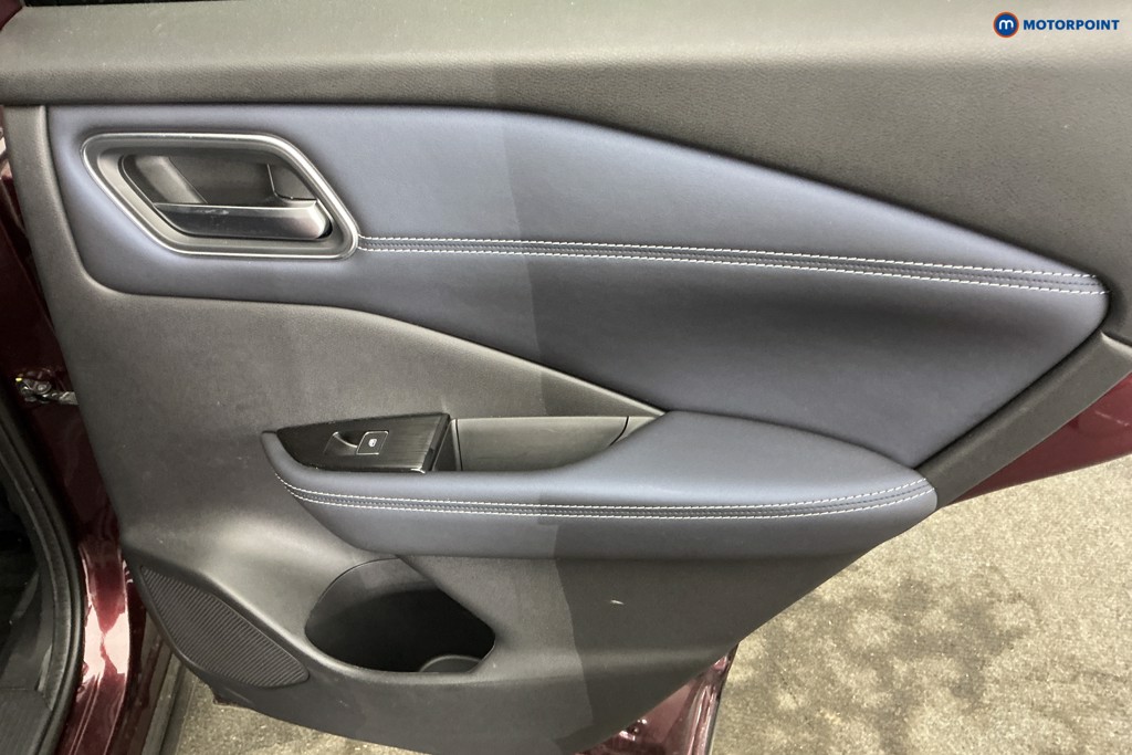 Nissan Qashqai Tekna Automatic Petrol SUV - Stock Number (1643041) - 25th supplementary image