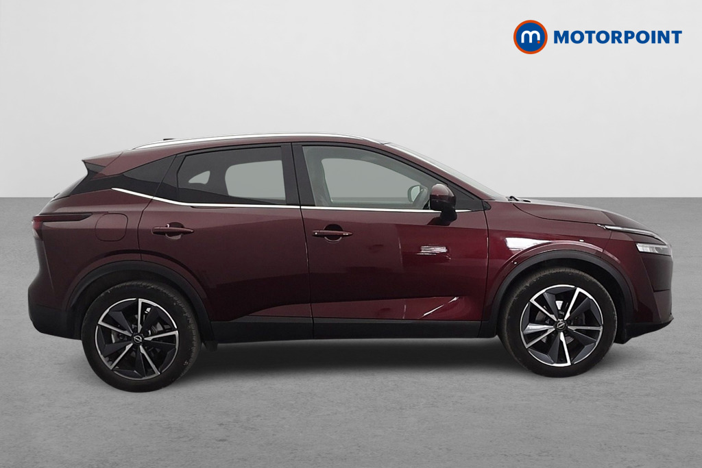 Nissan Qashqai Tekna Automatic Petrol SUV - Stock Number (1643041) - Drivers side