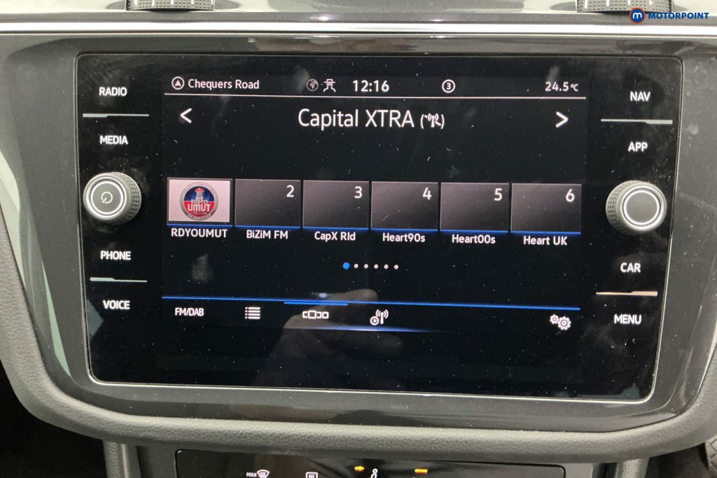 Volkswagen Tiguan Life Automatic Petrol SUV - Stock Number (1643168) - 2nd supplementary image