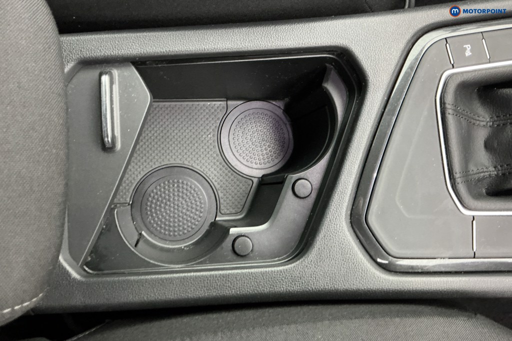 Volkswagen Tiguan Life Automatic Petrol SUV - Stock Number (1643168) - 14th supplementary image
