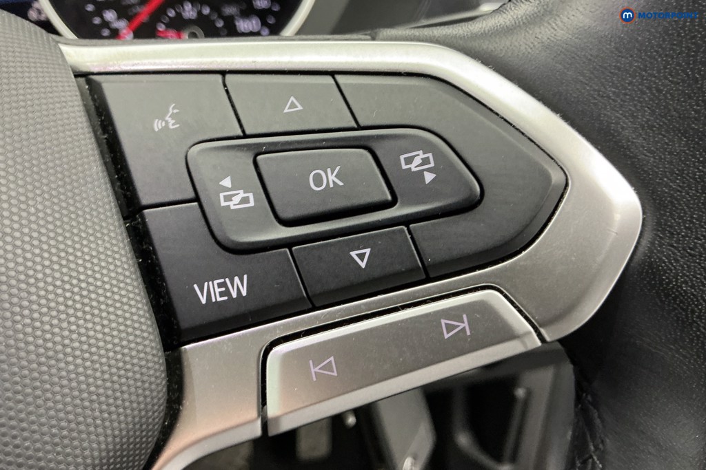 Volkswagen Tiguan Life Automatic Petrol SUV - Stock Number (1643168) - 22nd supplementary image