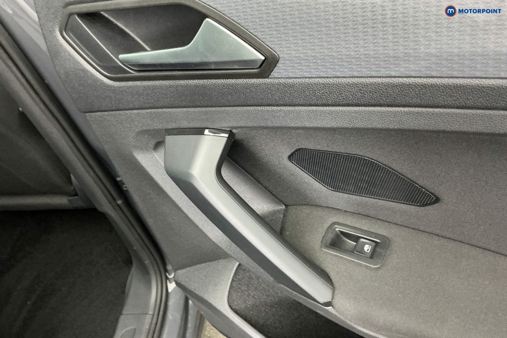 Volkswagen Tiguan Life Automatic Petrol SUV - Stock Number (1643168) - 28th supplementary image
