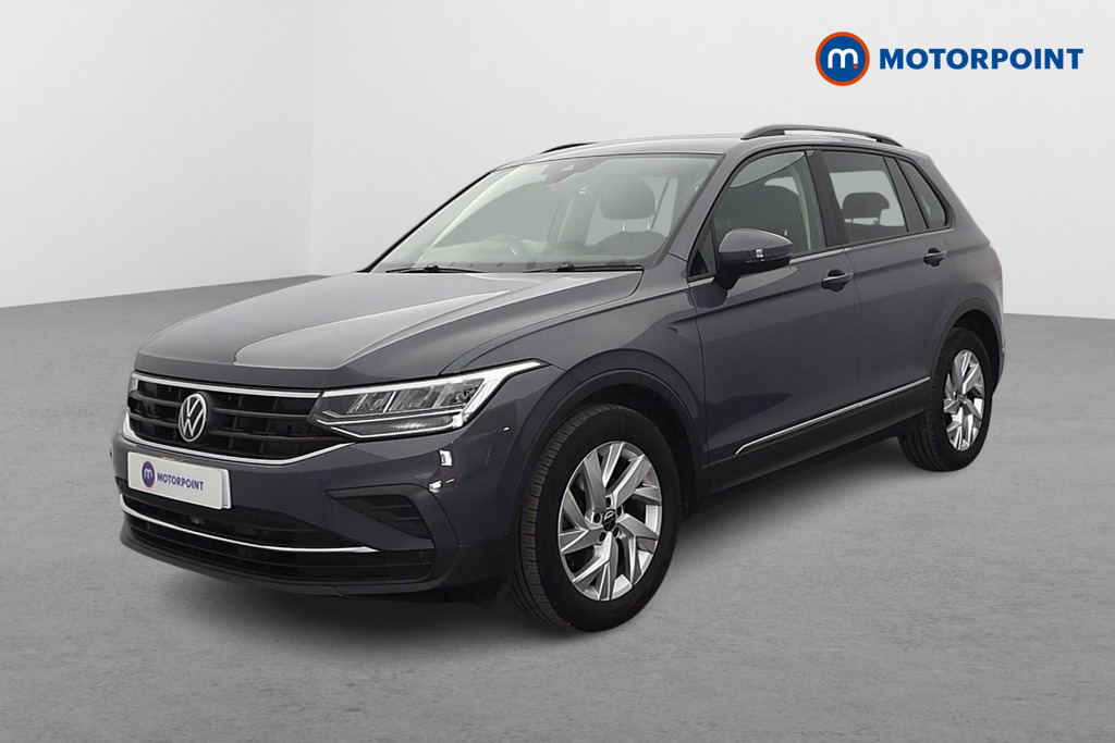 Volkswagen Tiguan Life Automatic Petrol SUV - Stock Number (1643168) - Passenger side front corner