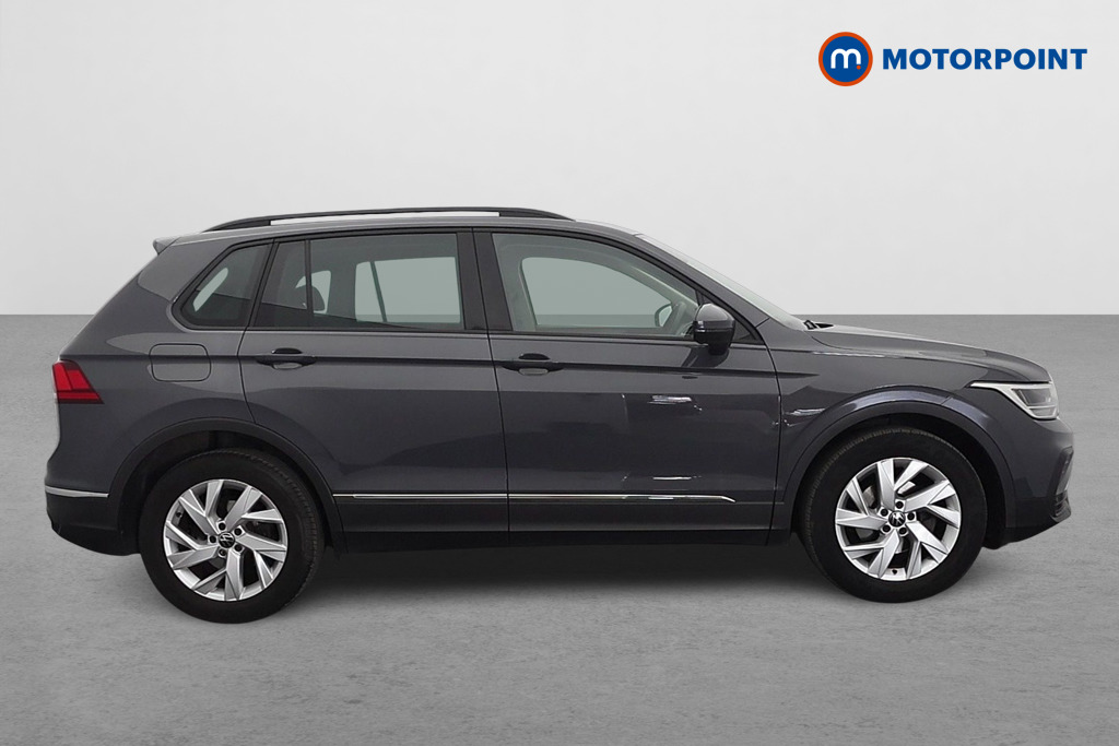 Volkswagen Tiguan Life Automatic Petrol SUV - Stock Number (1643168) - Drivers side