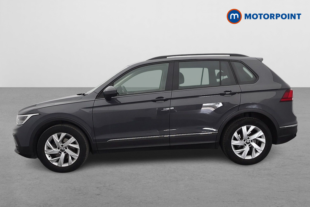 Volkswagen Tiguan Life Automatic Petrol SUV - Stock Number (1643168) - Passenger side