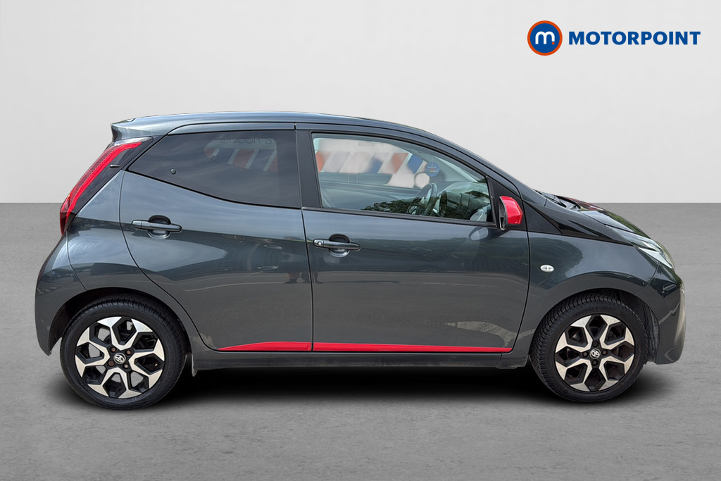 Toyota Aygo X-Trend Manual Petrol Hatchback - Stock Number (1643632) - Passenger side
