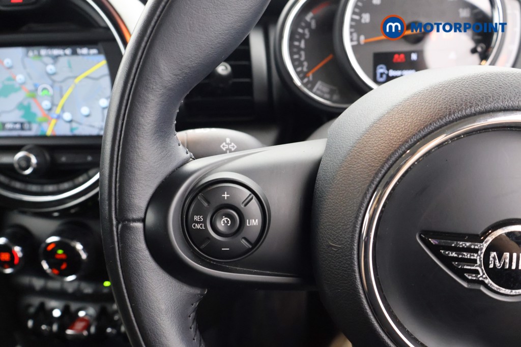 Mini Hatchback ONE Manual Petrol Hatchback - Stock Number (1643736) - 2nd supplementary image