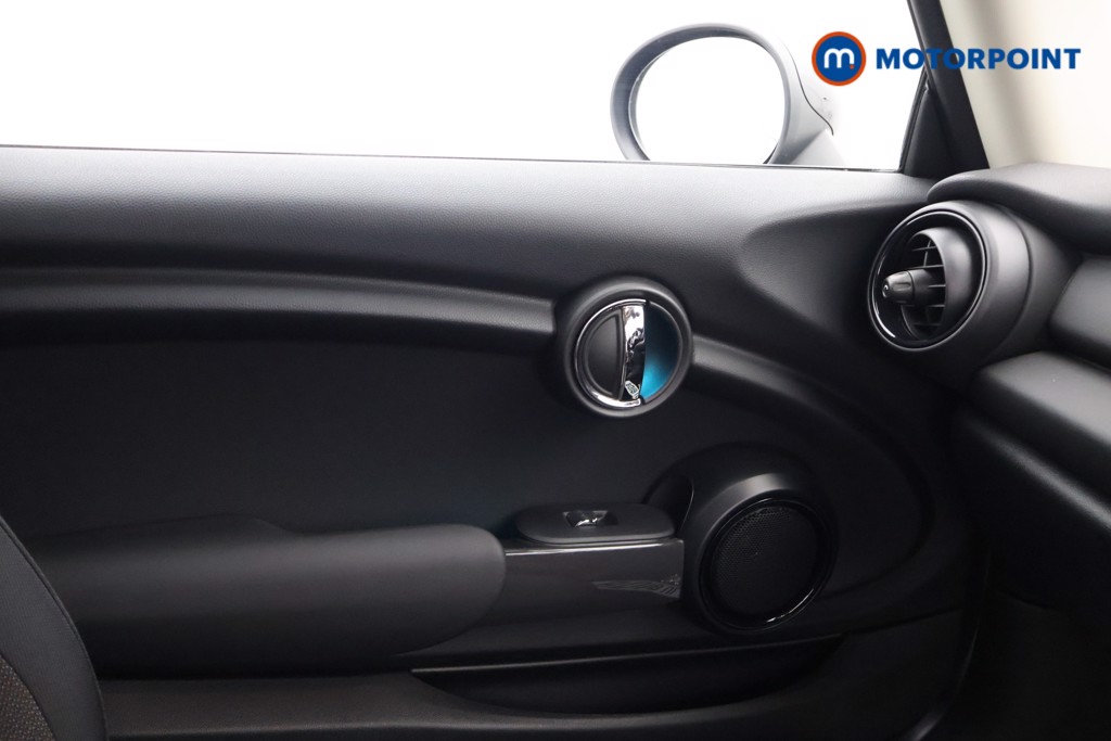 Mini Hatchback ONE Manual Petrol Hatchback - Stock Number (1643736) - 11th supplementary image