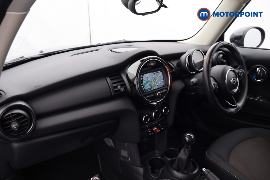 Mini Hatchback ONE Manual Petrol Hatchback - Stock Number (1643736) - 17th supplementary image