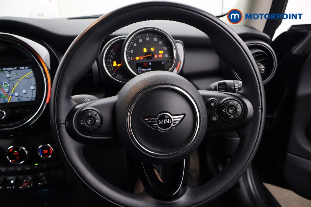 Mini Hatchback ONE Manual Petrol Hatchback - Stock Number (1643736) - 1st supplementary image
