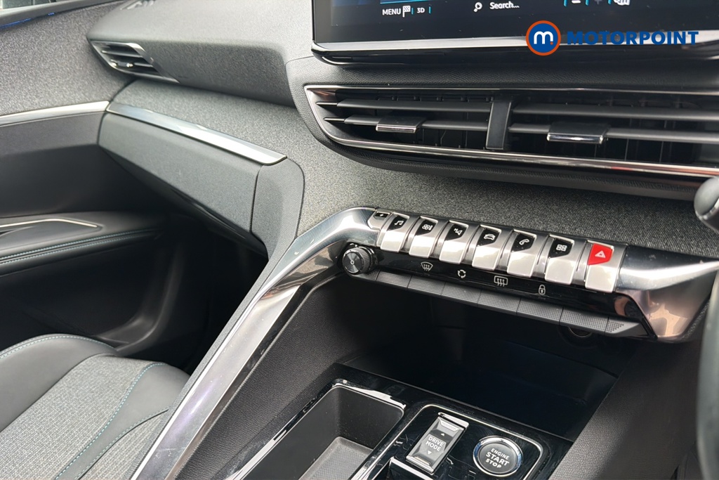 Peugeot 3008 Allure Premium-Plus Automatic Petrol Plug-In Hybrid SUV - Stock Number (1644487) - 12th supplementary image