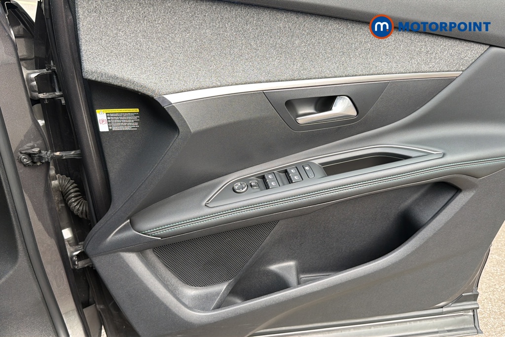 Peugeot 3008 Allure Premium-Plus Automatic Petrol Plug-In Hybrid SUV - Stock Number (1644487) - 18th supplementary image