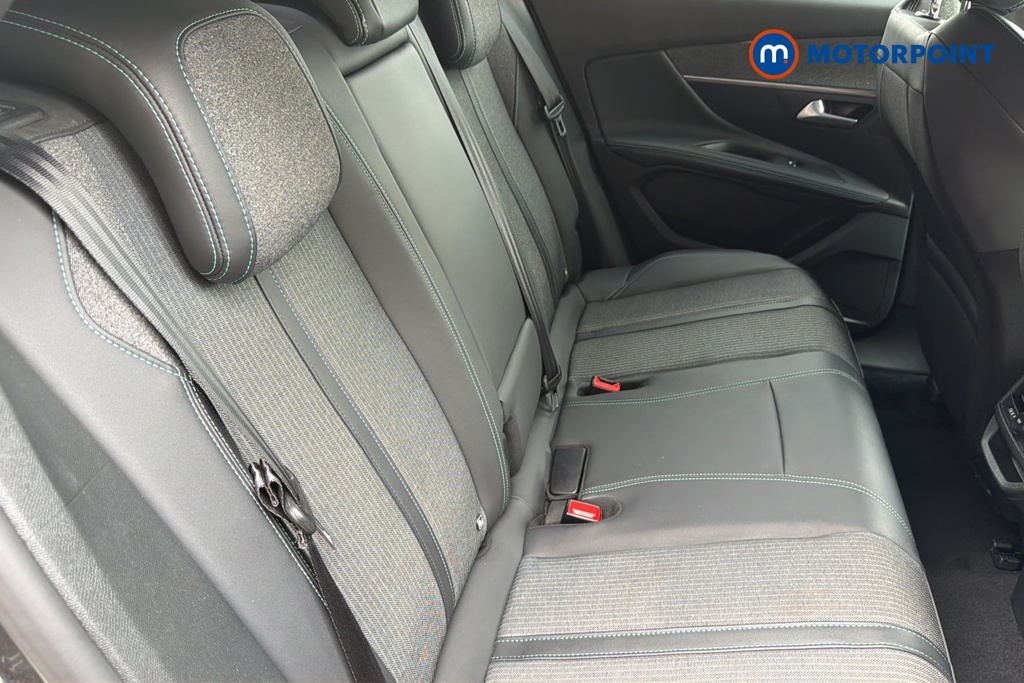 Peugeot 3008 Allure Premium-Plus Automatic Petrol Plug-In Hybrid SUV - Stock Number (1644487) - 25th supplementary image