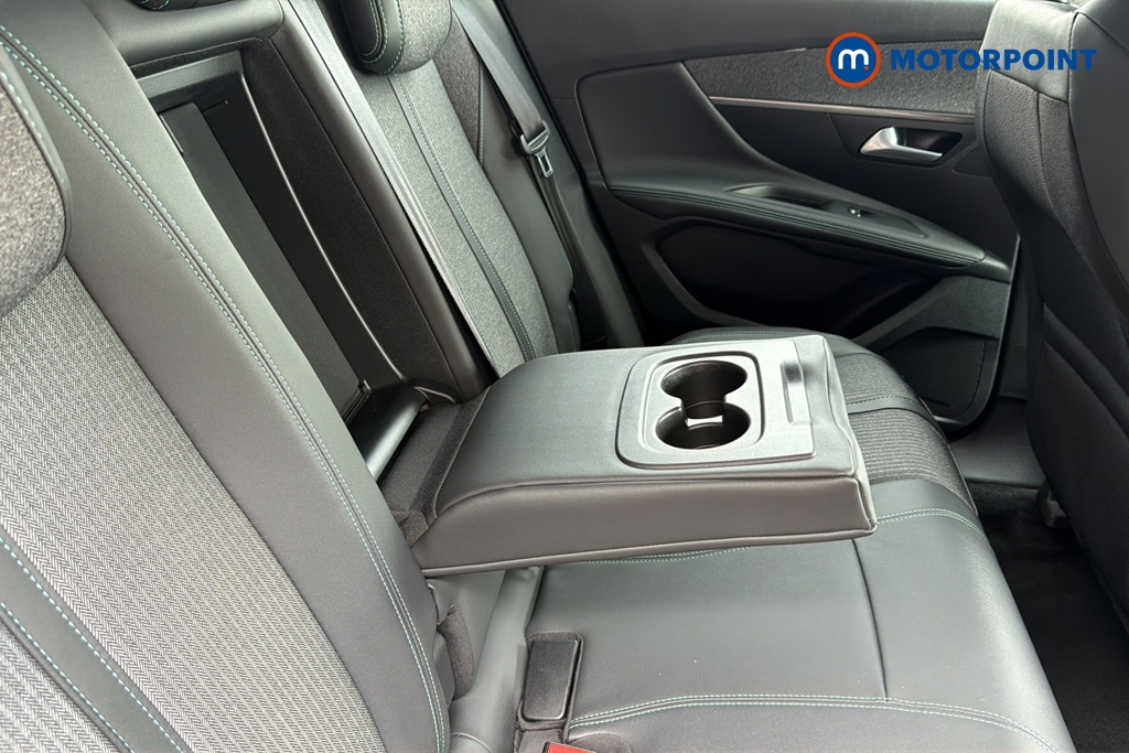 Peugeot 3008 Allure Premium-Plus Automatic Petrol Plug-In Hybrid SUV - Stock Number (1644487) - 26th supplementary image