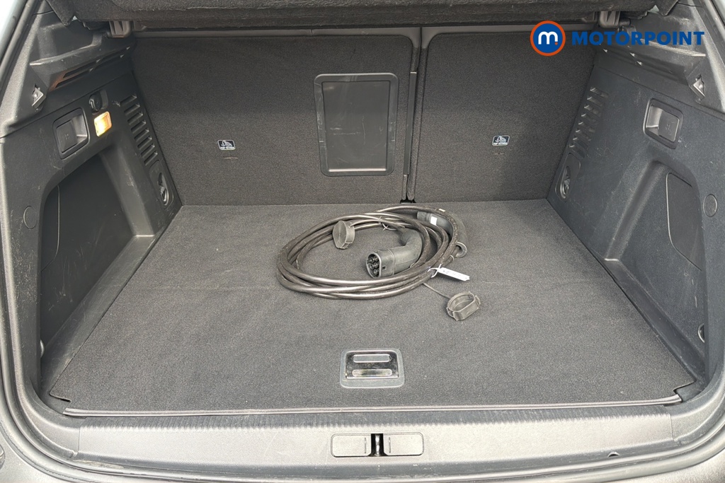 Peugeot 3008 Allure Premium-Plus Automatic Petrol Plug-In Hybrid SUV - Stock Number (1644487) - 34th supplementary image