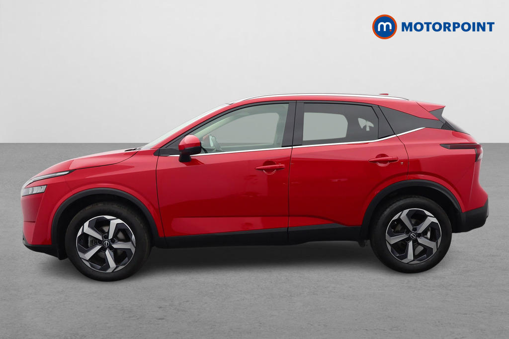 Nissan Qashqai N-Connecta Manual Petrol SUV - Stock Number (1644536) - Passenger side