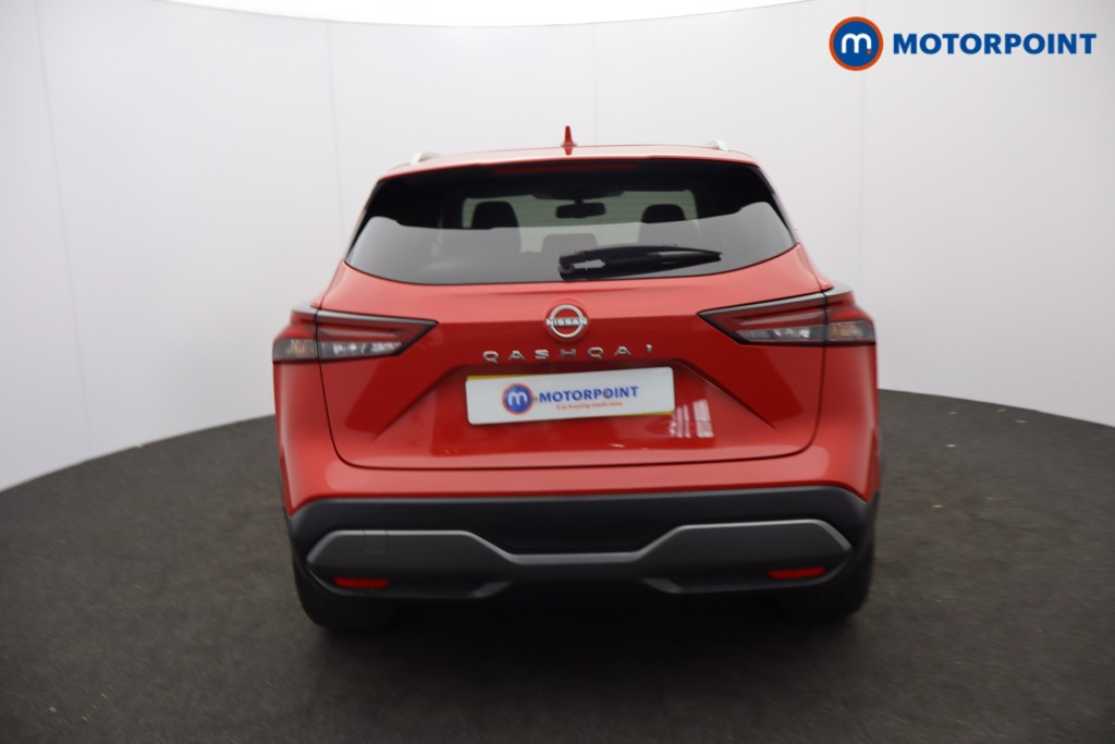 Nissan Qashqai N-Connecta Manual Petrol SUV - Stock Number (1644596) - 1st supplementary image